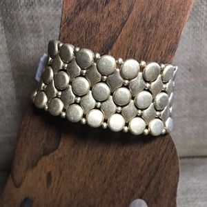 NWT Lia Sophia Elena brushed gold stretch bracelet
